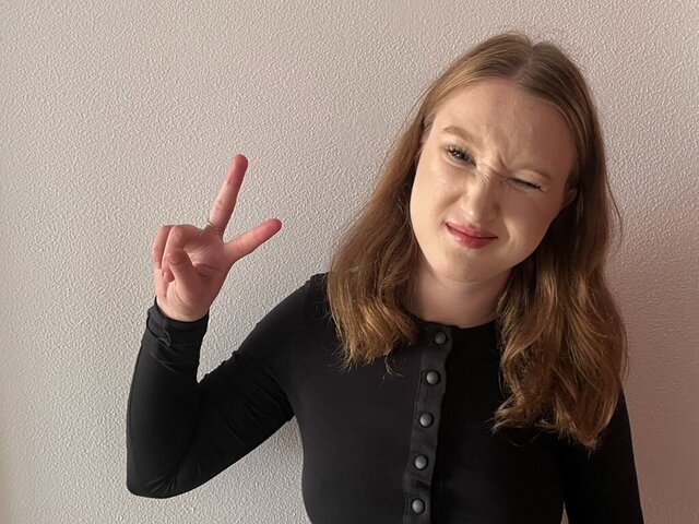 EleneBanwell Amateur Masturbating
