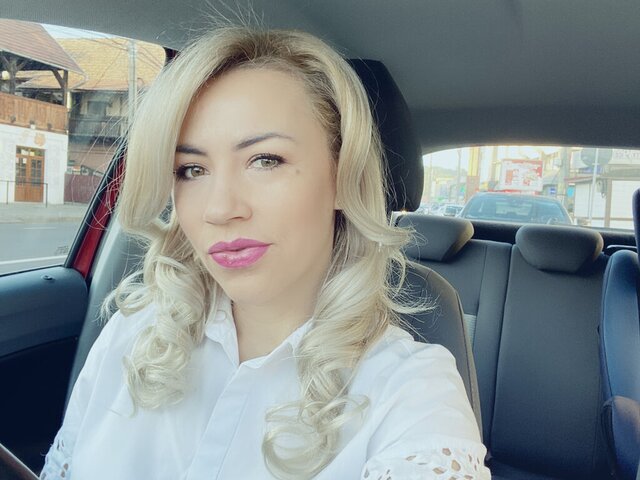 LiliamMor Amateur Masturbating