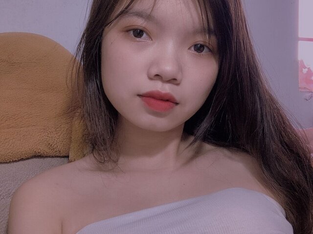 SuriaNawart Amateur Masturbating